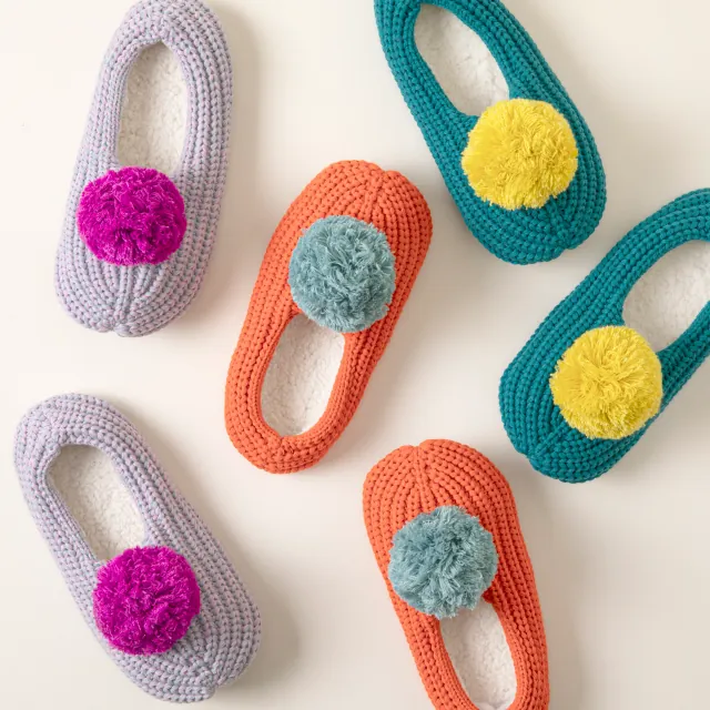 bright colors knit slippers with pom poms